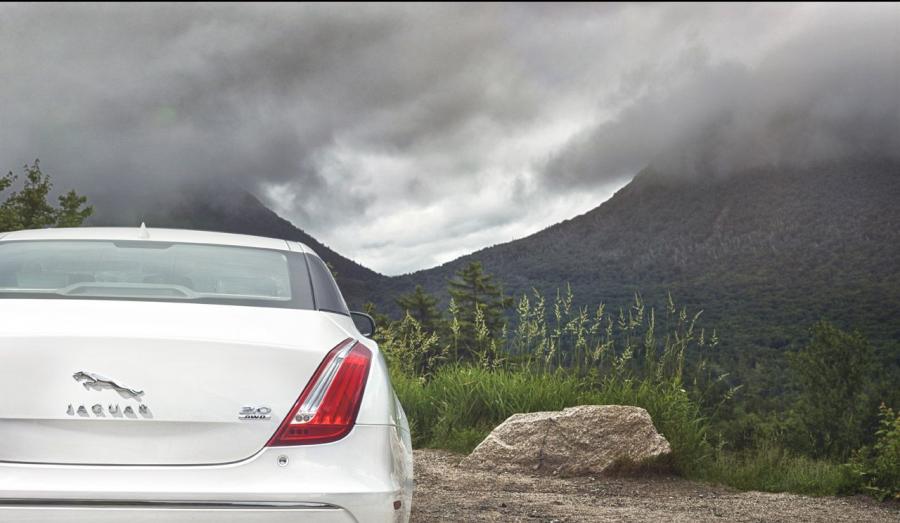  Jaguar XJ AWD 2013 года  (фото 19 из 27)